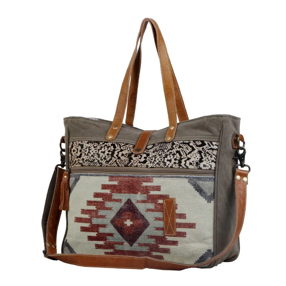 Amber Cool Messenger Bag