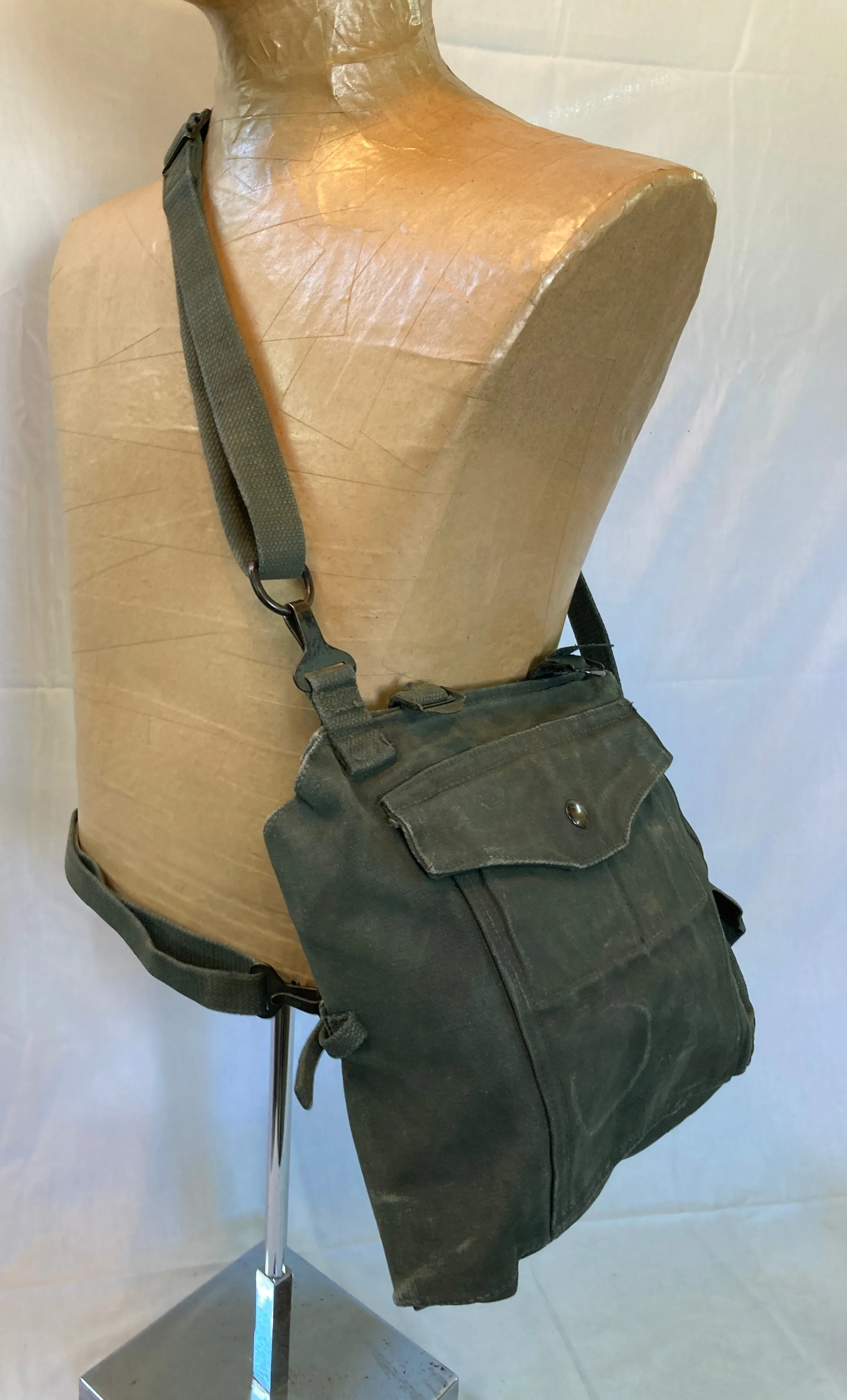 Canadian Forces 51 Pattern Type 2 Gas Mask Bag