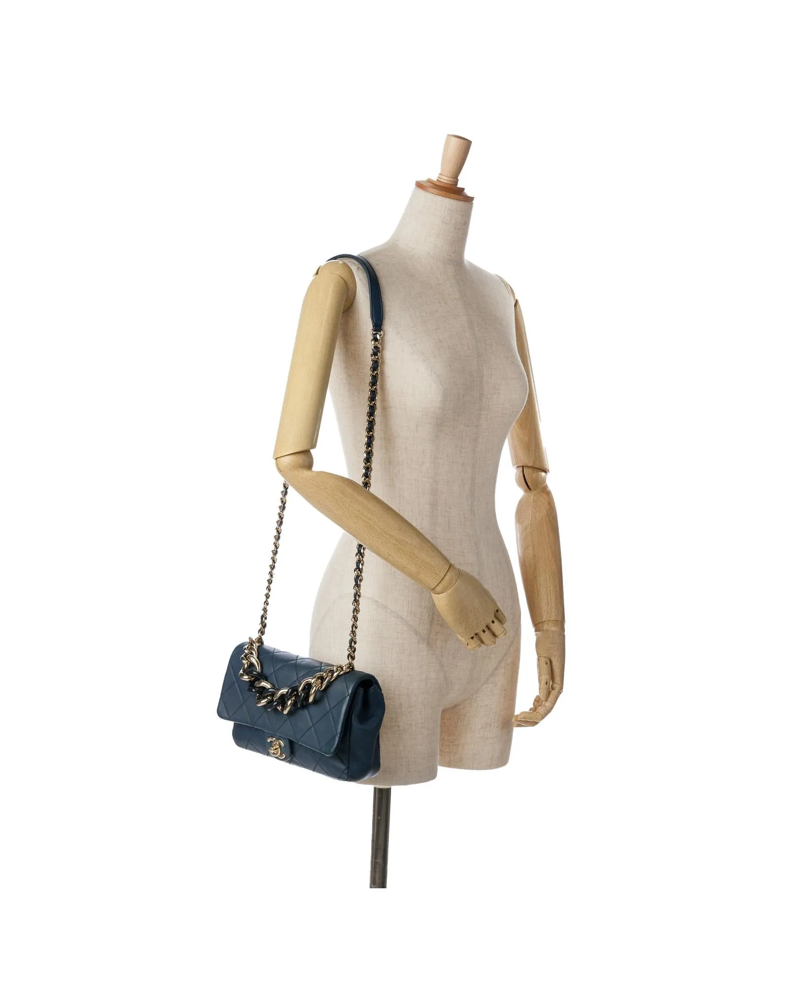 Elegant Lambskin Quilted Chain Flap Satchel with Resin Handle