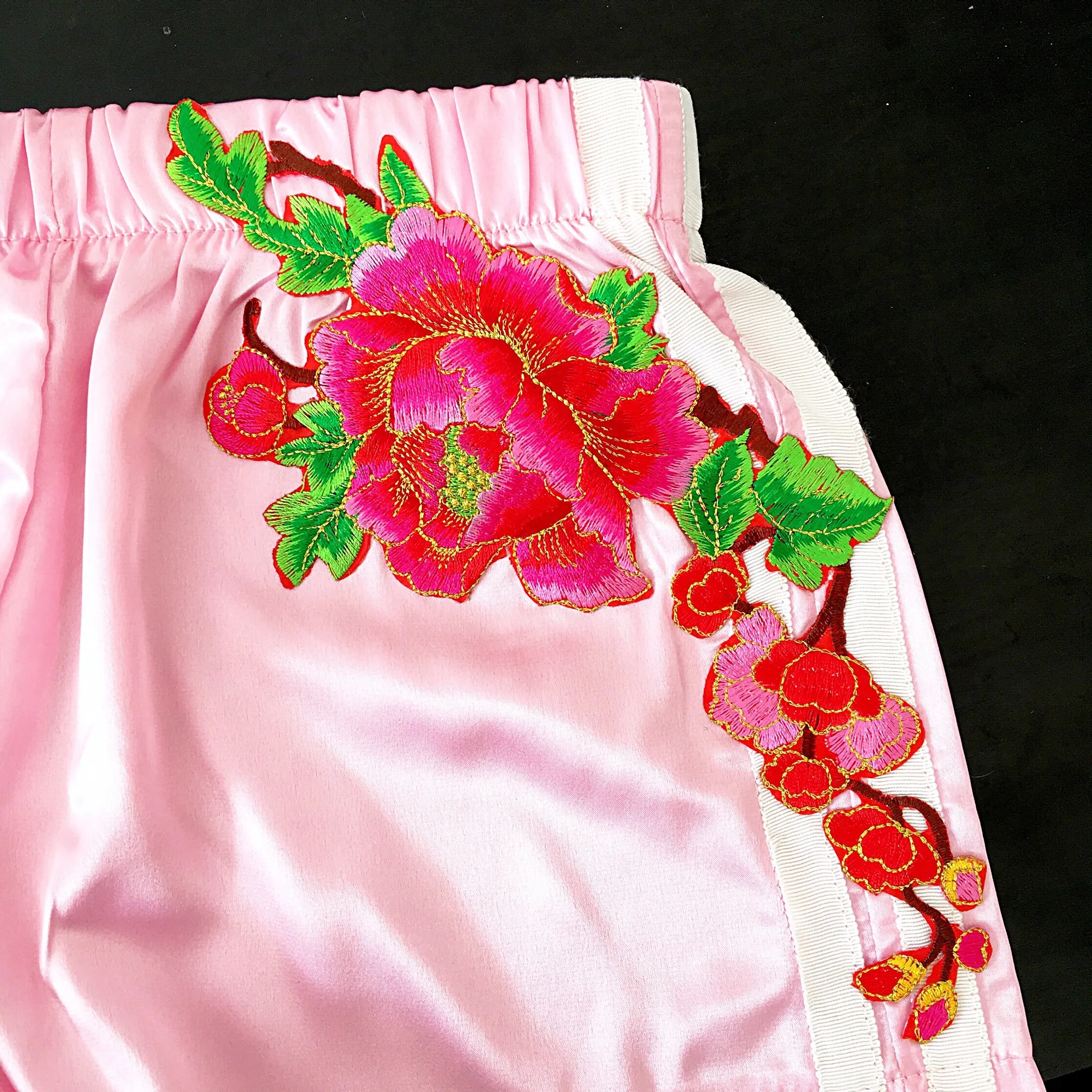 FLORAL SILKY SPORTY SHORTS