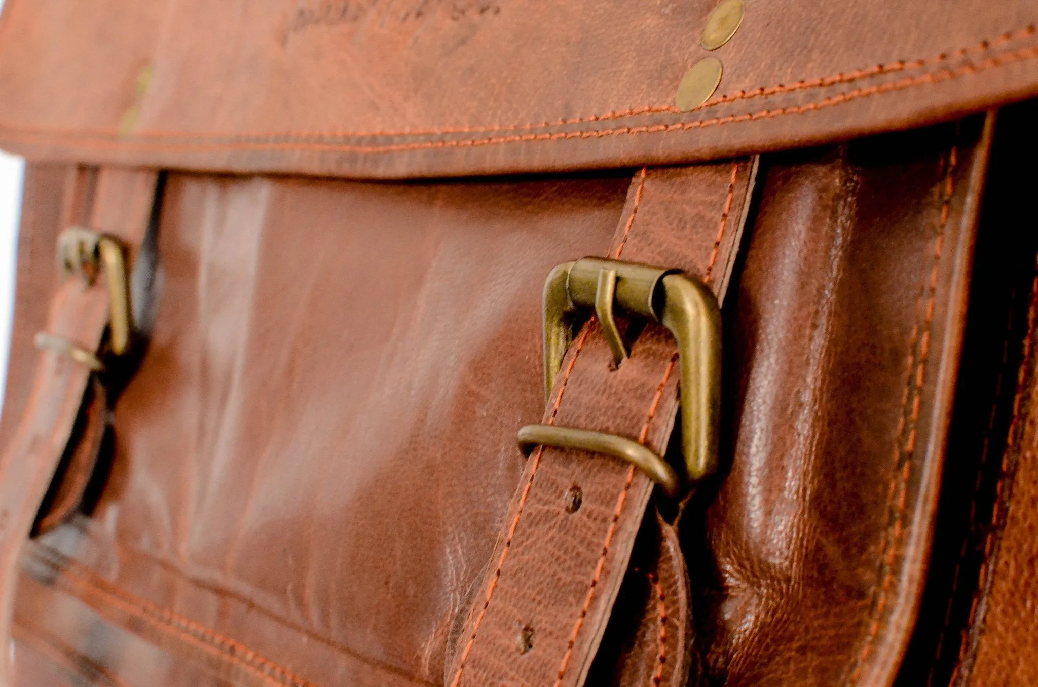 Johnny Fly Co. Leather Business Laptop Messenger