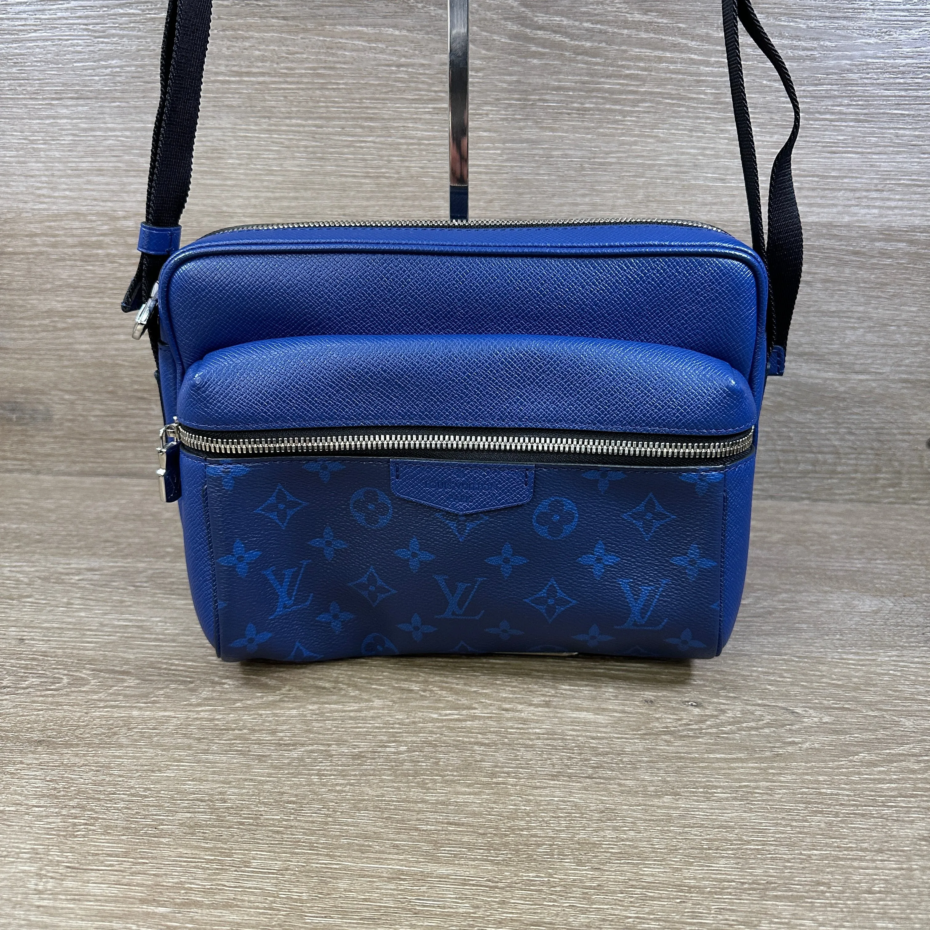 Louis Vuitton Outdoor Messenger Bag - Cobalt Blue