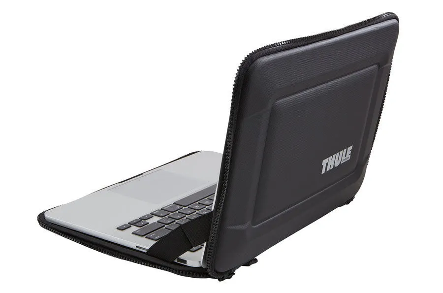 Thule Gauntlet 3.0 MacBook Sleeve in Black